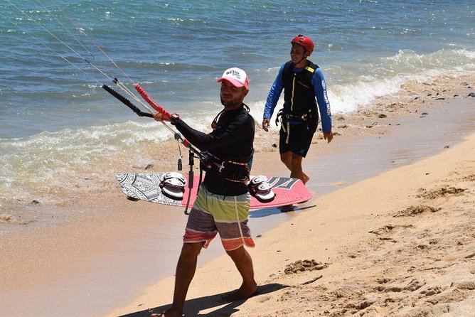 2.5-Hour Private Kiteboarding Lessons at Kanaha Beach in Kahului - The lesson in the water: training exercises with instructor support