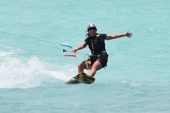 2.5-Hour Private Kiteboarding Lessons at Kanaha Beach in Kahului - Price and value: what $394.96 per person includes on Maui