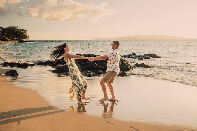 A Romantic Photoshoot for 2 in Maui - Price and value: what $49 per person really buys