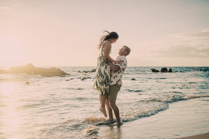 A Romantic Photoshoot for 2 in Maui - The digital gallery surprise: plan for the extra at the end