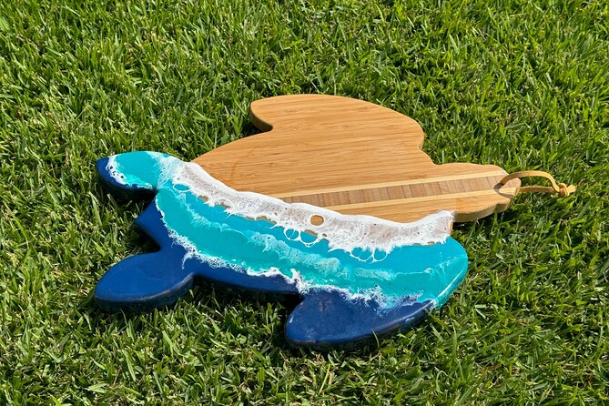 Epoxy Resin Cheese Board Art Class - Color mixing that actually transfers to your home projects