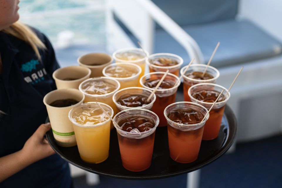 From Ma'alaea: Sunset Dinner Cruise Aboard the Quicksilver - Drinks and service: the pace that keeps it enjoyable