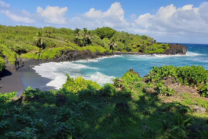 Full-Circle "Reverse" - Luxury Road to Hana Tour from South Maui - Why this reverse Road to Hana feels smarter from South Maui