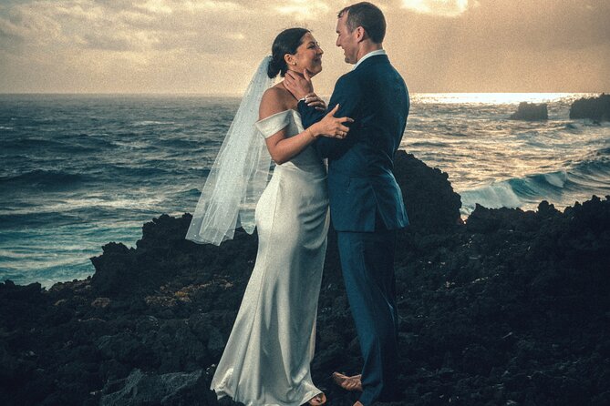 Get Married on Maui - Photography that mixes Kodak film, digital, and black-and-white