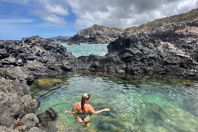 Island of Maui Customized Half Day Tour - The photo plan: iPhone shots, waterproof case, and same-day delivery