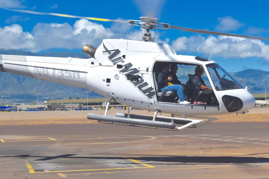 Kahului: Doors-off West Maui and Molokai Helicopter Tour - Kahului Heliport start: short, smooth, and not fussy