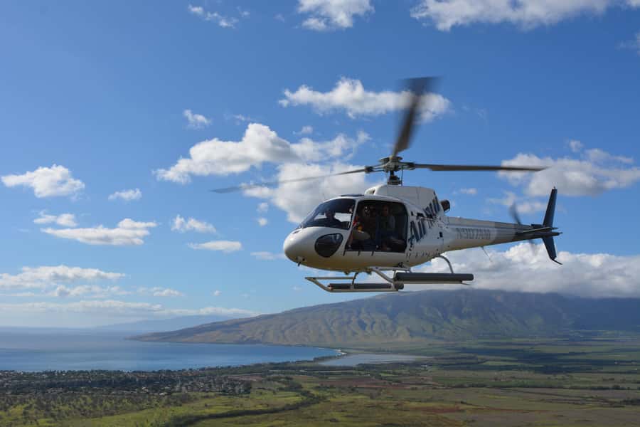 Kahului: Doors-off West Maui and Molokai Helicopter Tour - Pailolo Channel to Molokai: the jump that changes the whole trip