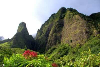 Kahului Shore Excursion: Private Tropics of Maui & Rainforest - Maui Tropical Plantation: Sugar-Era Antiques and Quick Tropical Wandering