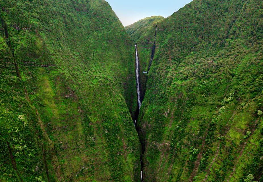 Maui and Molokai: Spectacular Helicopter Tour - What to expect in the real timeline