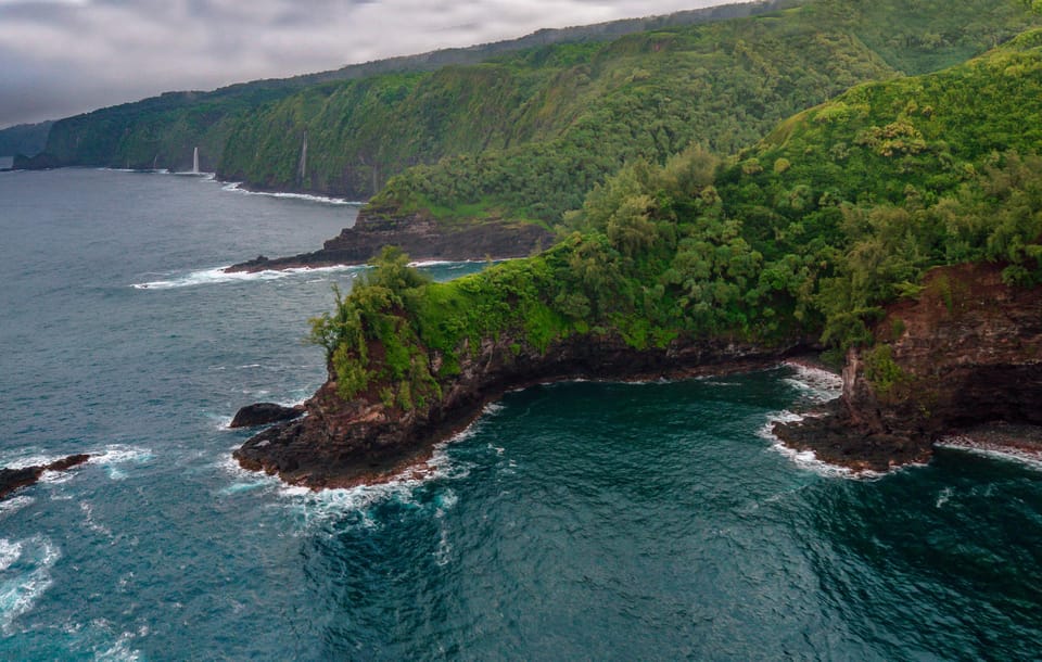Maui and Molokai: Spectacular Helicopter Tour - Getting started: check-in timing and what you can bring