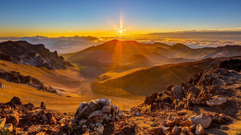 Maui: Haleakala Sunset and Stargazing Tour with Dinner - From Maui upcountry to Haleakalā’s summit: the route that matters