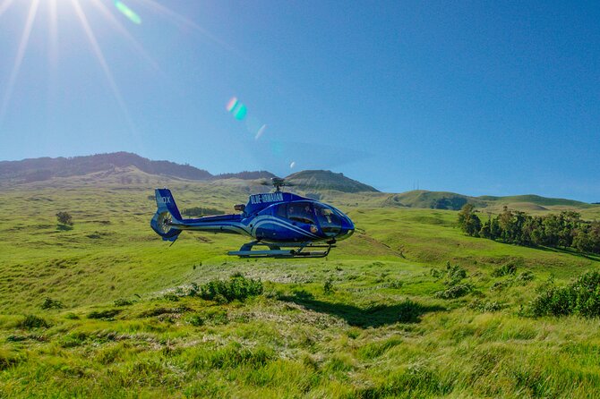 Maui & Molokai Spectacular with Exclusive Landing Helicopter Tour - The Exclusive Landing Break: Drinks, Fresh Air, and a Real Pause