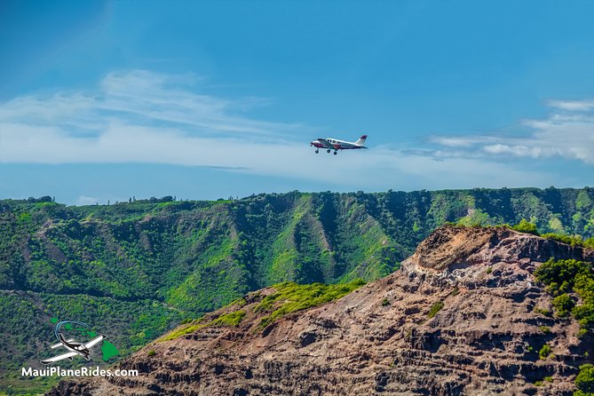 Maui <em>PRIVATE</em> Air Tour: Aquamarine & Emerald Dream: (2-5 People) – Where the Aquamarine Color Comes From: A Small Plane Perspective’ /><br />
There’s a reason aerial views of Maui look like a different planet. From a cabin window you see how light bounces off water, and how the island’s geology pulls the ocean into bands of color—tan sand, deep blue edges, and bright <strong>aquamarine</strong> near the reefs. On this kind of private half-hour flight, the change happens fast, so you get that wow effect without waiting all day.</p>
<p><p>Another reason I’m a fan is the geography lesson. Maui can feel spread out—roads wind, viewpoints are scattered, and landmarks seem unrelated. From above, they connect in your brain. You start seeing how the valleys cut inland, where the coastline bends, and how volcanic rock patterns shape what the ocean does next.</p>
</p>
<p><p>And yes, the plane is small. That can make some people nervous before takeoff. The good part is that you get a proper tour environment: headsets, live guidance, and a pilot who’s focused on the route. If you’re comfortable with small spaces in general, you’ll probably do fine.</p>
</p>
<div style="margin: 20px 0; padding: 15px 0;"><p>You can also read our reviews of more private tours in Maui</p><ul style="margin: 10px 0; padding: 0; list-style: none;"><li style="margin: 0 0 10px 0; padding: 0 0 10px 0; border-bottom: 1px solid #eee; display: flex; align-items: flex-start; gap: 12px; line-height: 1.4;"><a href="https://themauitraveller.com/maui-vip-private-road-to-hana-tour-with-pick-up/" aria-hidden="true" tabindex="-1"><img decoding="async" style="width: 80px; height: 60px; object-fit: cover; border-radius: 4px; flex-shrink: 0;" src="https://m.themauitraveller.com/wp-content/uploads/maui-vip-private-road-to-hana-tour-with-pick-up-150x150.jpg" alt="" loading="lazy"></a><div><a href="https://themauitraveller.com/maui-vip-private-road-to-hana-tour-with-pick-up/">Maui: VIP Private Road to Hana Tour with Pick Up</a><br><span style="font-size: 0.82em; color: #555; margin-top: 2px;"><span style="color: #f5a623;">★</span> 5.0 · 1,068 reviews</span></div></li><li style="margin: 0 0 10px 0; padding: 0 0 10px 0; border-bottom: 1px solid #eee; display: flex; align-items: flex-start; gap: 12px; line-height: 1.4;"><a href="https://themauitraveller.com/maui-private-air-tour-5-islands-2-5-people-see-even-more/" aria-hidden="true" tabindex="-1"><img decoding="async" style="width: 80px; height: 60px; object-fit: cover; border-radius: 4px; flex-shrink: 0;" src="https://m.themauitraveller.com/wp-content/uploads/maui-private-air-tour-5-islands-2-5-people-see-even-more-150x150.jpg" alt="" loading="lazy"></a><div><a href="https://themauitraveller.com/maui-private-air-tour-5-islands-2-5-people-see-even-more/">Maui -PRIVATE- Air Tour: 5 Islands: (2-5 people): SEE Even MORE!</a><br><span style="font-size: 0.82em; color: #555; margin-top: 2px;"><span style="color: #f5a623;">★</span> 5.0 · 785 reviews</span></div></li><li style="margin: 0; padding: 0; border-bottom: none; display: flex; align-items: flex-start; gap: 12px; line-height: 1.4;"><a href="https://themauitraveller.com/maui-private-air-tour-fun-3-islands-2-5-people-see-it-all/" aria-hidden="true" tabindex="-1"><img decoding="async" style="width: 80px; height: 60px; object-fit: cover; border-radius: 4px; flex-shrink: 0;" src="https://m.themauitraveller.com/wp-content/uploads/maui-private-air-tour-fun-3-islands-2-5-people-see-it-all-150x150.jpg" alt="" loading="lazy"></a><div><a href="https://themauitraveller.com/maui-private-air-tour-fun-3-islands-2-5-people-see-it-all/">Maui -PRIVATE- Air Tour FUN: 3 Islands: (2-5 people): SEE it ALL!</a><br><span style="font-size: 0.82em; color: #555; margin-top: 2px;"><span style="color: #f5a623;">★</span> 5.0 · 559 reviews</span></div></li></ul></div><h2 id="maui-plane-rides-in-kahului-the-pre-flight-setup-that-matters">Maui Plane Rides in Kahului: The Pre-Flight Setup That Matters</h2>
<p>PRIVATE</em> Air Tour: Aquamarine & Emerald Dream: (2-5 People) – Maui Plane Rides in Kahului: The Pre-Flight Setup That Matters’ /><br />
Your adventure starts and ends at Maui Plane Rides at <strong>90 Kuhea St, Kahului, HI 96732</strong>. You’ll check in there, and you’ll also appreciate the <strong>VIP access</strong> designed to help you <strong>skip the lines</strong> and get to the aircraft faster.</p>
<p><p>A couple practical notes you’ll want to plan for:</p>
</p>
<ul>
<li><strong>You’ll need to enter each person’s weight in pounds</strong> as part of the booking info. This isn’t about paperwork for paperwork’s sake—it helps the aircraft be loaded correctly for safety and performance.</li>
<li><strong>Headsets are included</strong>, and you’ll get <strong>live commentary</strong> you can actually hear. That matters on flights where wind and engine noise can otherwise drown everything out.</li>
<li><strong>Mobile ticket</strong> is used, so you’ll want your phone charged and your confirmation handy.</li>
</ul>
<p><p>Because this is <strong>private</strong> (2–5 people maximum), the vibe is less chaotic than bigger group tours. It’s more like you’re borrowing a window into Maui with just your group, not managing a crowd.</p>
</p>
<h2 id="waihee-ridge-trail-views-deep-canyons-and-waterfalls-from-the-sky">Waihe’e Ridge Trail Views: Deep Canyons and Waterfalls From the Sky</h2>
<p><img width="669" height="446" decoding="async" src=