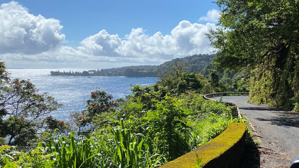 Maui: Road to Hana Private Adventure Tour with Luxury SUV - Road to Hana, but with a calmer rhythm inside a luxury SUV