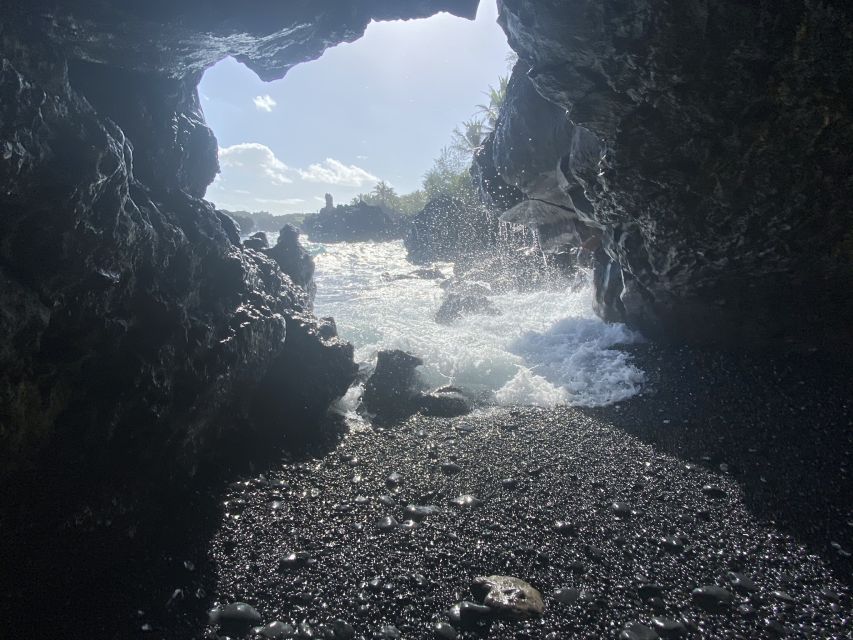 Maui: Road to Hana Private Adventure Tour with Luxury SUV - Haleakalā National Park and the 7 sacred pools at Oʻheo