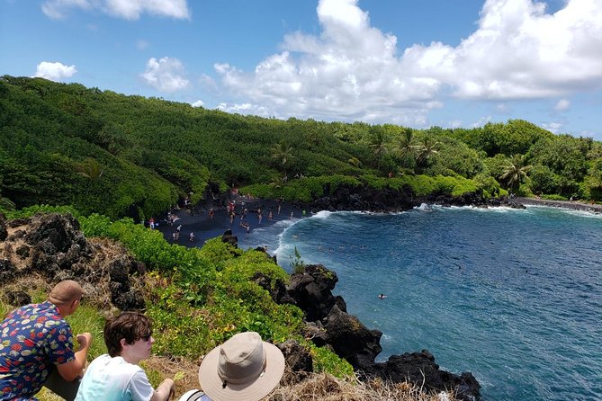 Maui Shore Excursions : Road to Hana With Pickup & Lunch - Pickup from Lahaina or Kahului: getting on the bus without stress