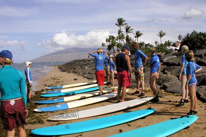 Maui Surf Instruction 101 at Kalama Beach in Kihei - Small-Group Coaching (Max 12) vs Private Lessons