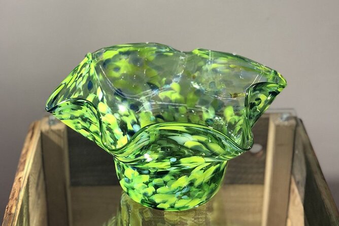 Private One Piece Glassblowing Lesson for 1 or 2 People - Dress code and participation rules that actually affect your day