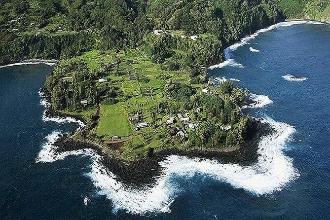 Road to Hana Deluxe Rainforest and Waterfall Experience from Oahu - Pua’a Ka’a State Park: Waterfalls and the Chance to Swim