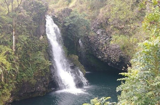 Road To Hana: Maui Waterfall Hiking Tour in Private Jeep - Black sand beach, sea turtles, and photo-worthy offbeat stops