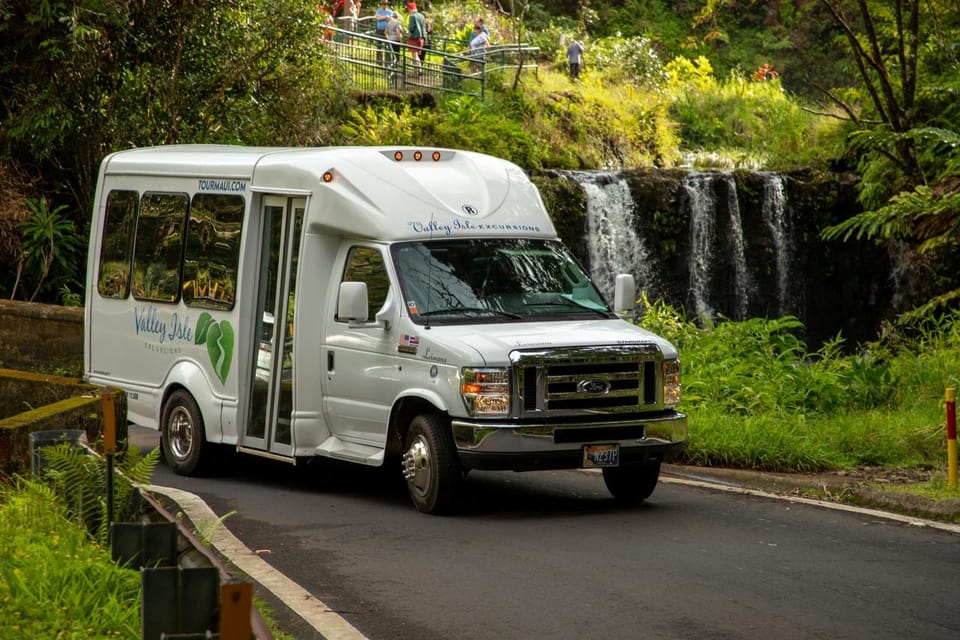 Road to Hana: Professional Guide, Food, Swimming, Waterfalls - Key moments that make this Road to Hana tour worth it