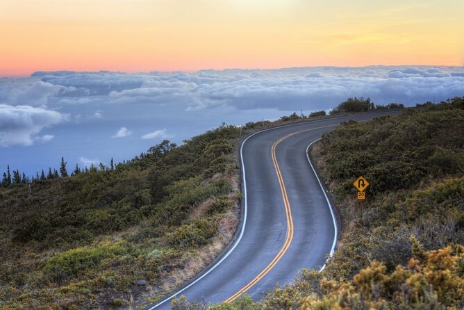 Stellar HI Tours- 15 person van-your own private tour to Hana! - Your Day at a Glance: 11 to 12 Hours of Hana Highlights