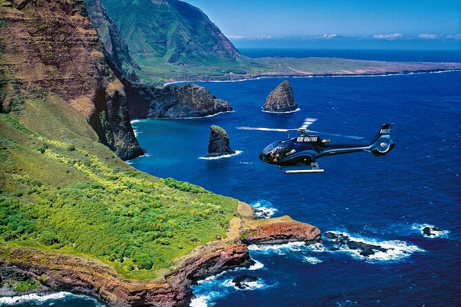 Waterfalls of West Maui and Molokai Helicopter Tour - Blue Hawaiian Helicopters: timing, weight, and photo-friendly habits